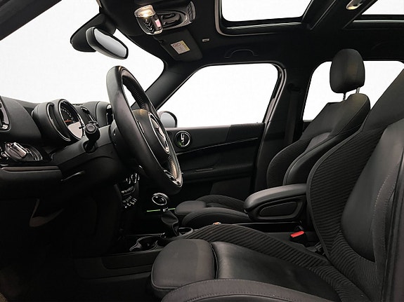 MINI Countryman SE 11 of 30
