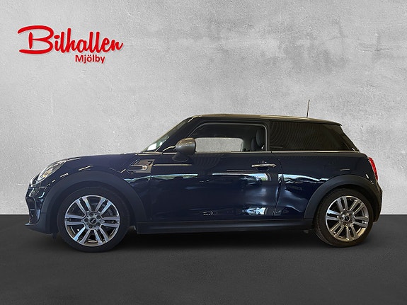 MINI Cooper 3 of 5