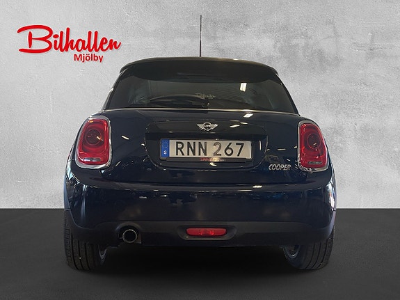 MINI Cooper 5 of 5