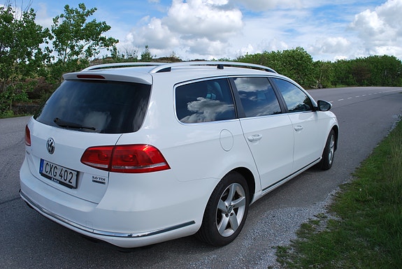 Volkswagen Passat 3 of 5