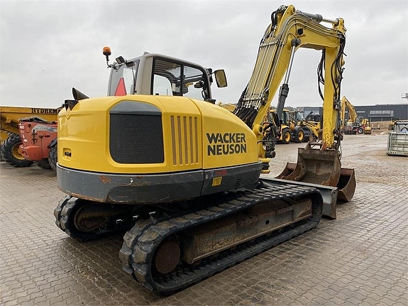 Neuson ET145 4 of 12