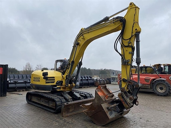 Neuson ET145 5 of 12