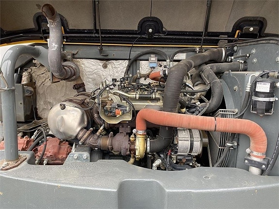 Neuson ET145 8 of 12