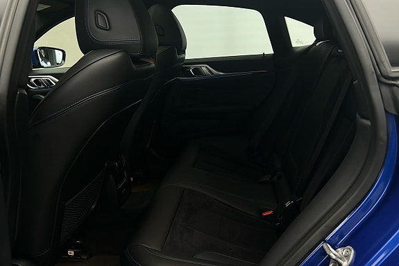 BMW i4 13 of 28
