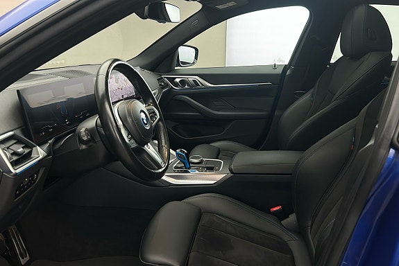 BMW i4 10 of 28