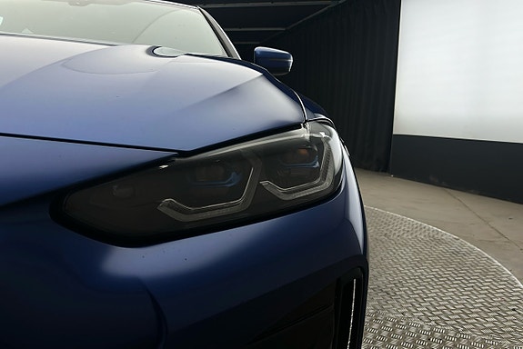 BMW i4 11 of 28