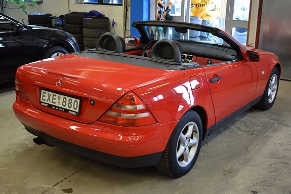 Mercedes-Benz SLK200 5 of 13