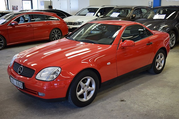 Mercedes-Benz SLK200 7 of 13
