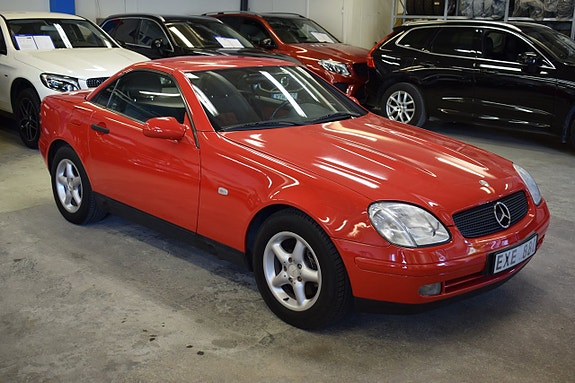 Mercedes-Benz SLK200 6 of 13