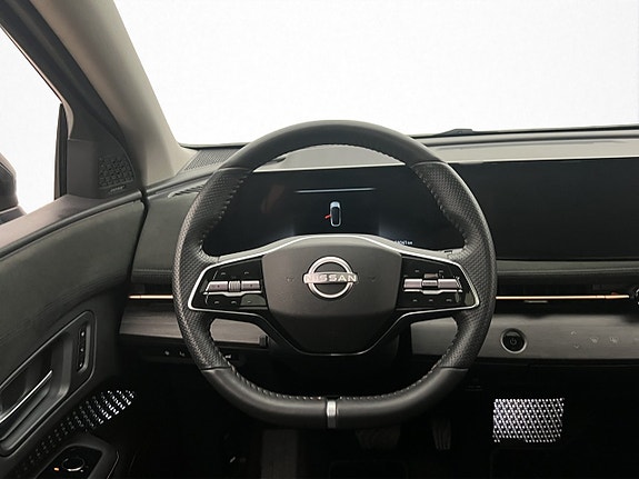 Nissan Ariya 17 of 30
