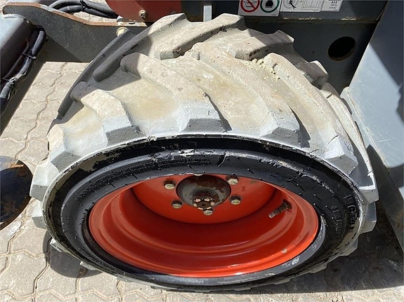 SkyJack SJ6832 RT 7 of 12