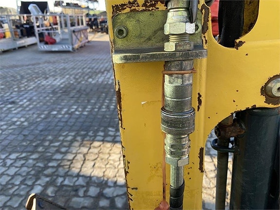 Yanmar SV18 10 of 12