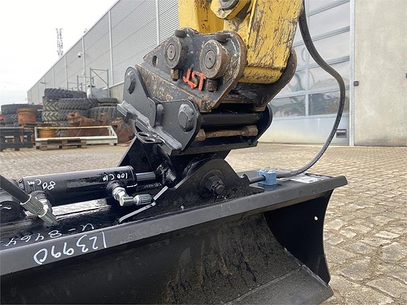 Yanmar VIO12 9 of 10