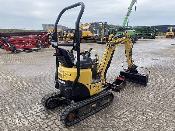 Yanmar VIO12 4 of 10