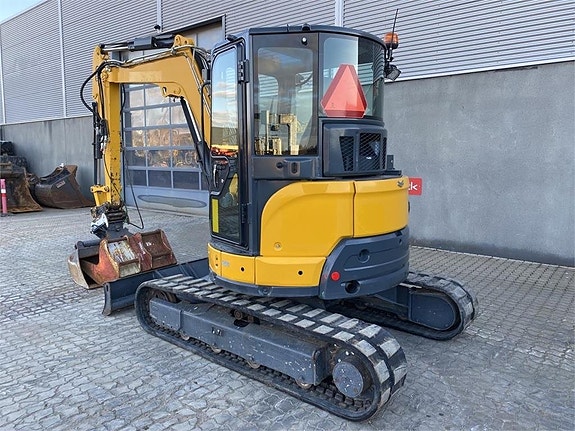 Yanmar VIO50-6 2 of 11