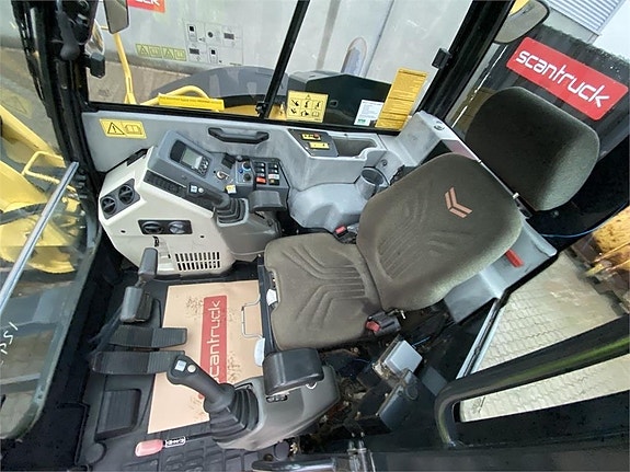 Yanmar VIO80-1A 3 of 12