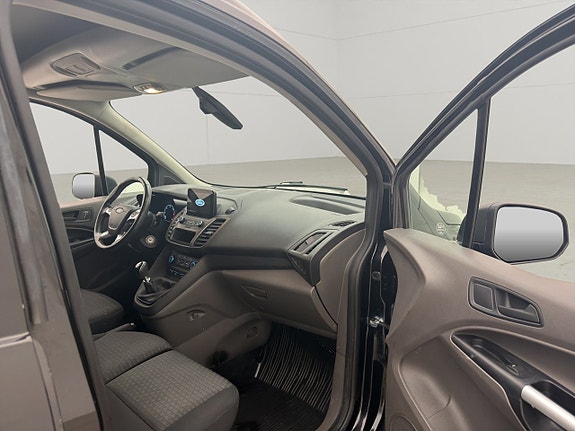 Ford Transit Connect 23 of 27
