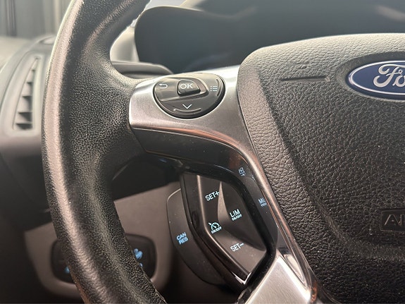 Ford Transit Connect 15 of 27