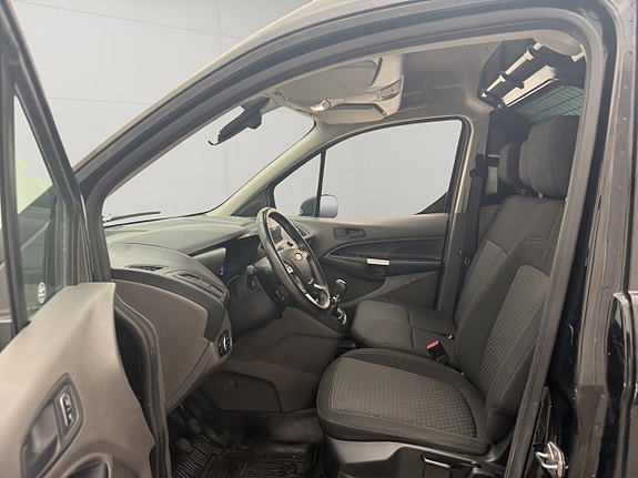 Ford Transit Connect 14 of 27