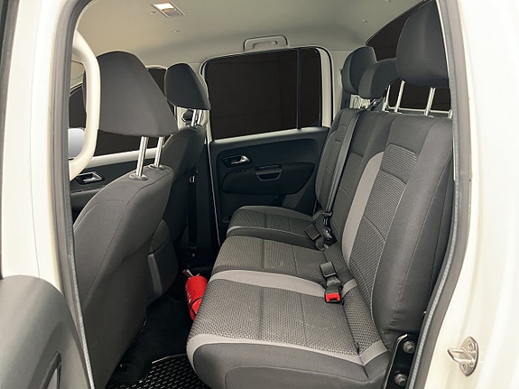 Volkswagen Amarok 25 of 30