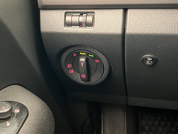 Volkswagen Amarok 15 of 30