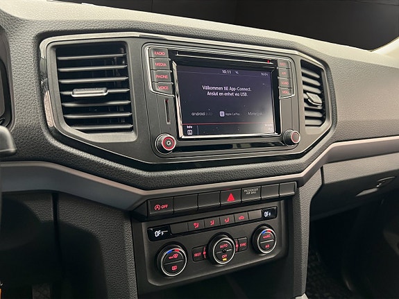Volkswagen Amarok 20 of 30
