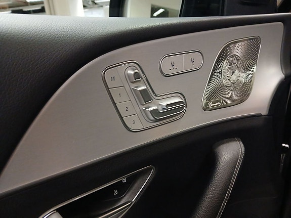 Mercedes-Benz GLE350 d 12 of 17
