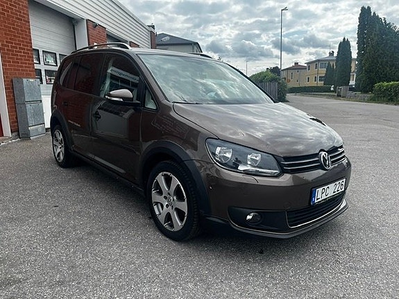 Volkswagen CrossTouran 3 of 5