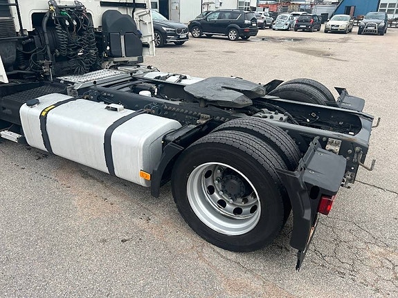 Volvo FH 420 Glob XL Mega 4x2 8 of 10