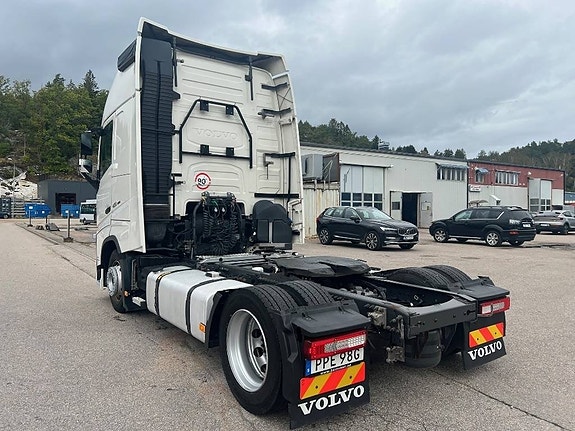 Volvo FH 420 Glob XL Mega 4x2 7 of 10