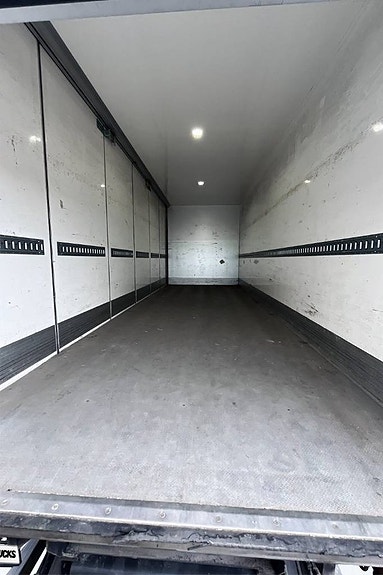 Mercedes-Benz Actros 1827 L 4x2 transportskåp med ÖBS 13 of 13