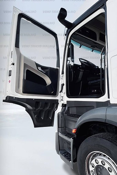 Mercedes-Benz Actros 2553 L 6x2 Fjärrtransportskåp 7 of 13