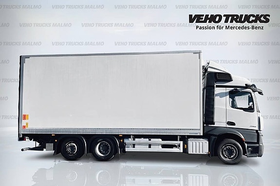 Mercedes-Benz Actros 2553 L 6x2 Fjärrtransportskåp 2 of 13