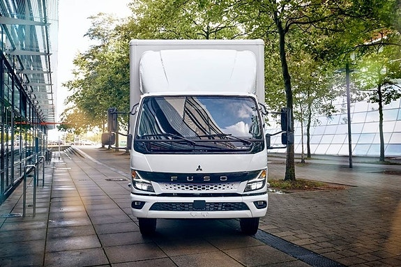Fuso eCanter el lastbil 8,55 ton transportskåp 16 of 16