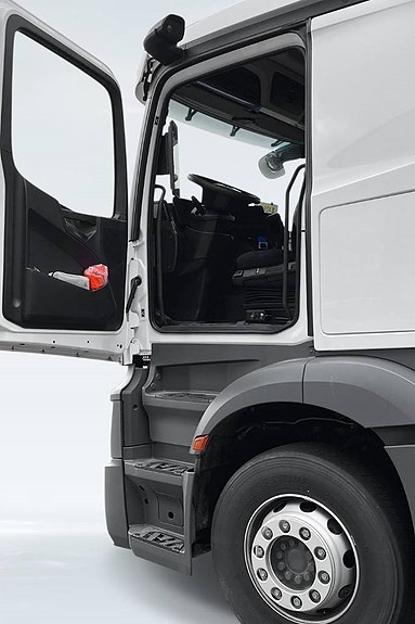 Mercedes-Benz Actros 2553 L 6x2 Trp. Skåp, ÖBS 7 of 20