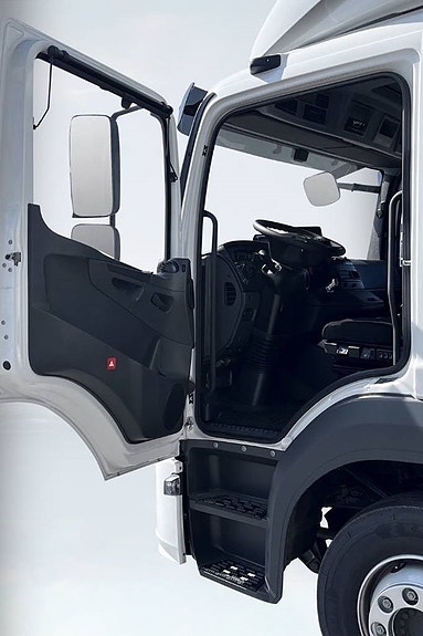 Mercedes-Benz ATEGO 1523 L 4X2 Trp. Kylbil öppnigsbar sida 7 of 17