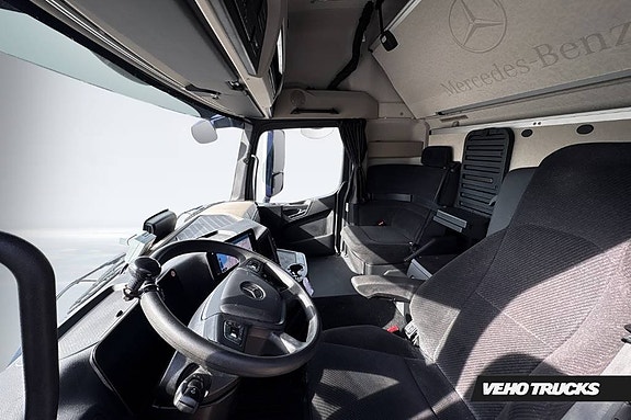 Mercedes-Benz Actros 1853 Ls 4x2 11 of 17