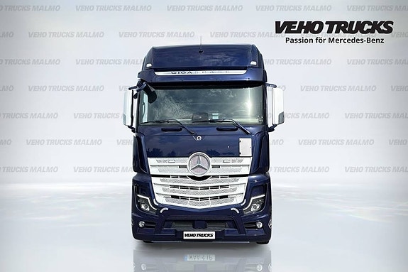 Mercedes-Benz Actros 1853 Ls 4x2 8 of 17