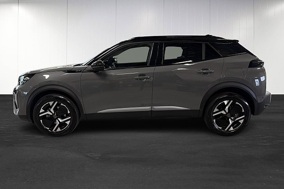 Peugeot 2008 2 of 5