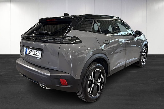 Peugeot 2008 4 of 5