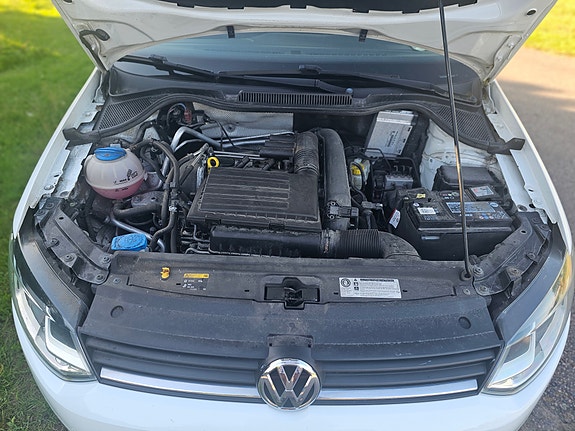 Volkswagen Polo 9 of 9