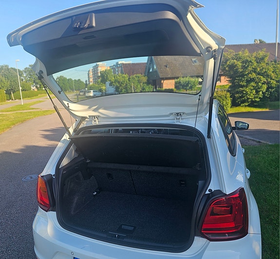 Volkswagen Polo 8 of 9