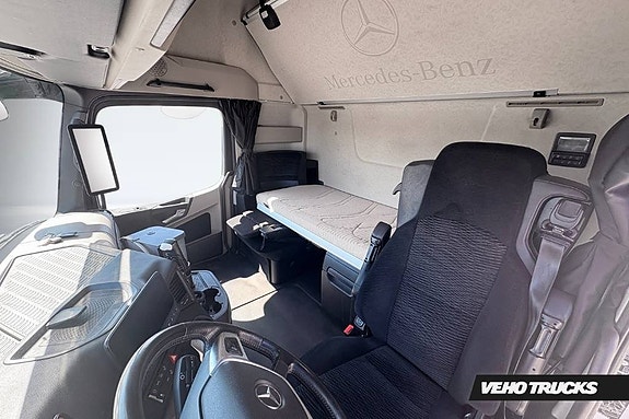 Mercedes-Benz Actros 2546 LS 6x2/2 Pusher 11 of 18