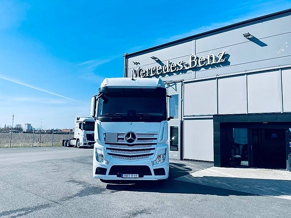 Mercedes-Benz Actros 2546 Ls 6x2/2 Pusher ADR 3 of 13
