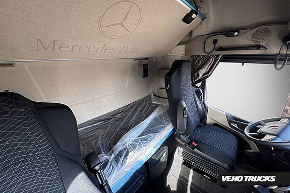 Mercedes-Benz eActros 600 15 of 16