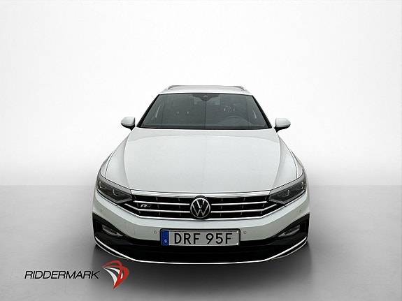 Volkswagen Passat 2 of 5
