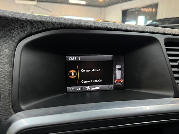 Volvo V60 11 of 17