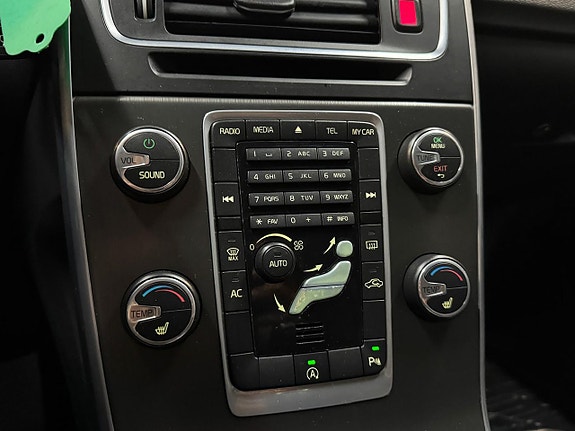 Volvo V60 14 of 17