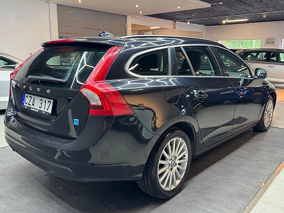 Volvo V60 5 of 5