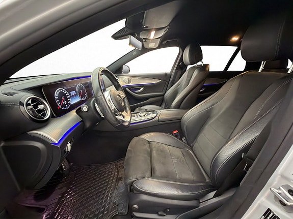 Mercedes-Benz E200 17 of 30